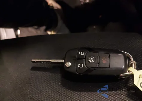 2019 Ford F-150 Xlt из США, поврежденный, VIN 1FTEW1E57KFA95042